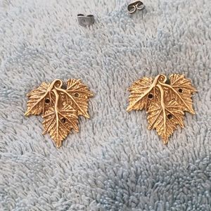 Beautiful Golden Grape🍂 bundle Pierced Earrings